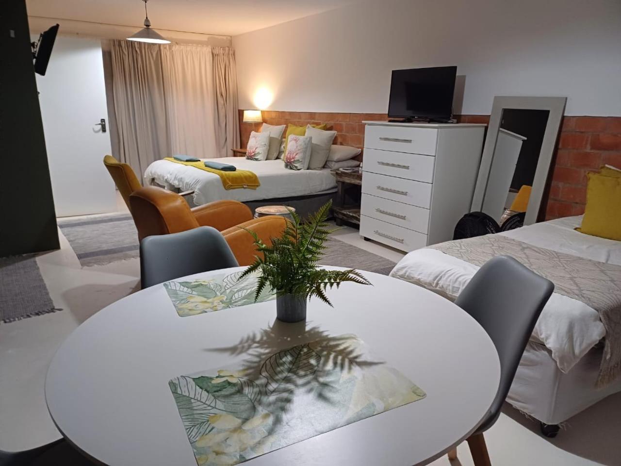 Anna'S Place Jeffreys Bay Zimmer foto