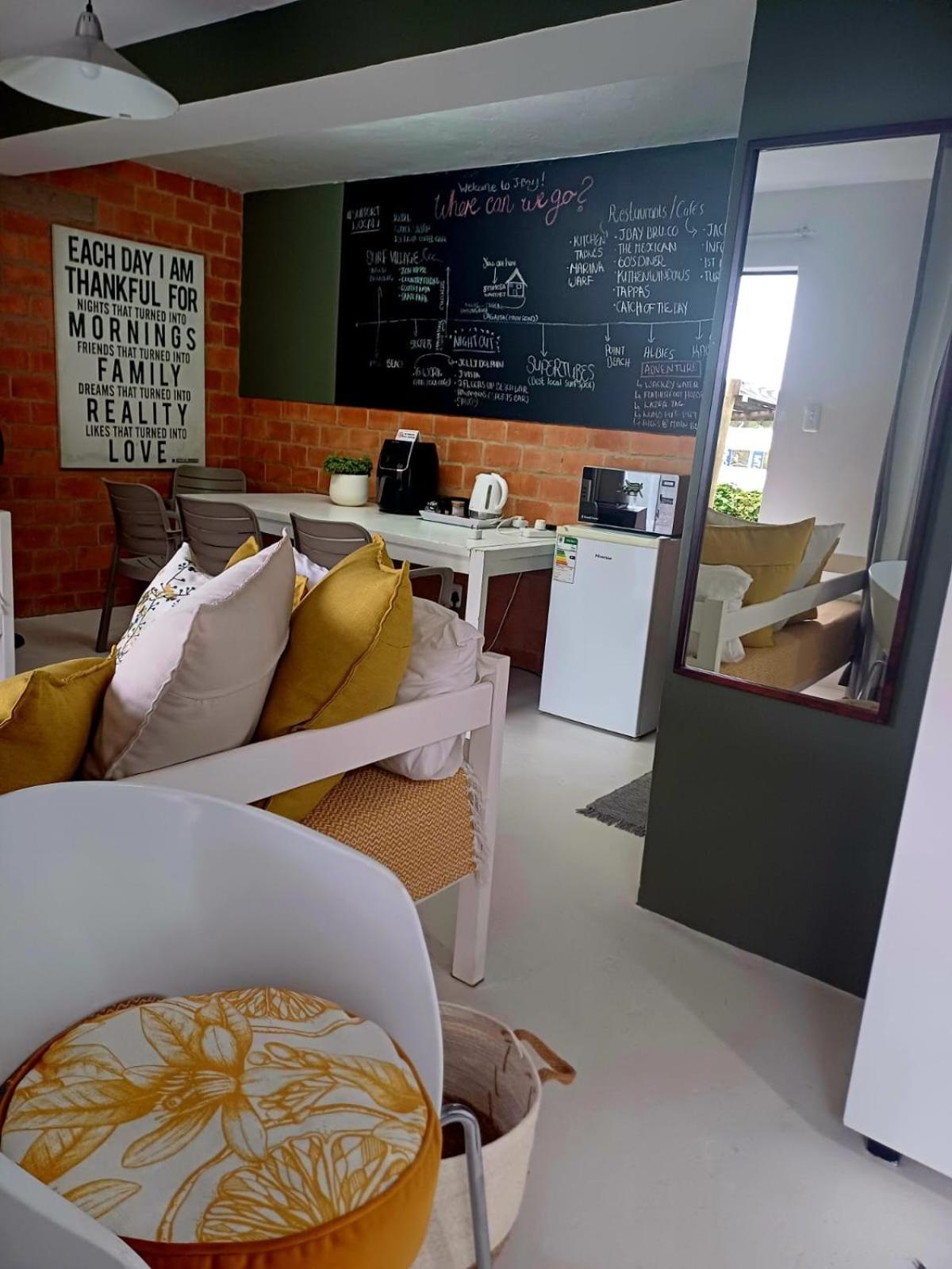 Anna'S Place Jeffreys Bay Zimmer foto